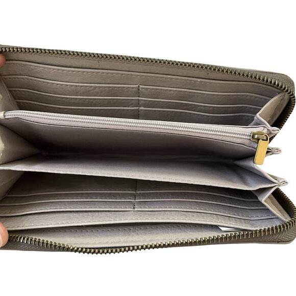 Fossil 100% Leather Zip Around Large Accordion Wallet Wristlet in Light Gray - Picture 7 of 11